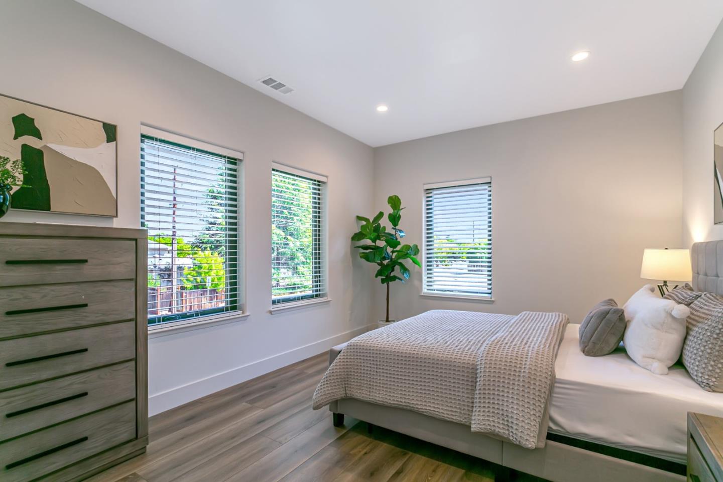 Detail Gallery Image 33 of 54 For 2985 Lantz Ave, San Jose,  CA 95124 - 5 Beds | 3 Baths