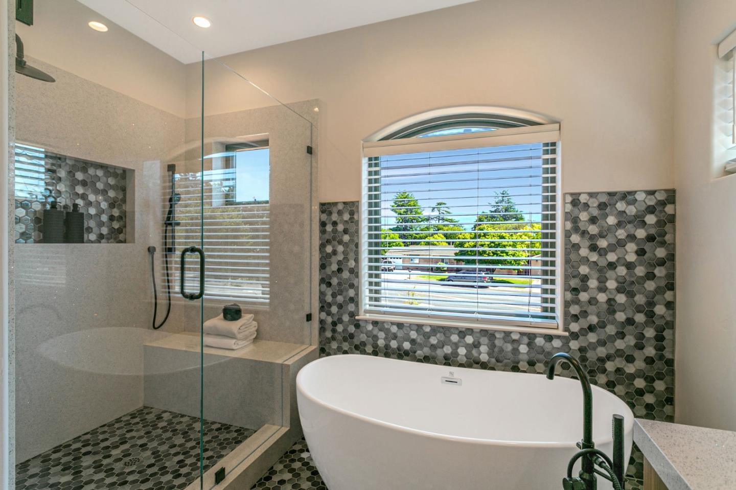 Detail Gallery Image 46 of 54 For 2985 Lantz Ave, San Jose,  CA 95124 - 5 Beds | 3 Baths