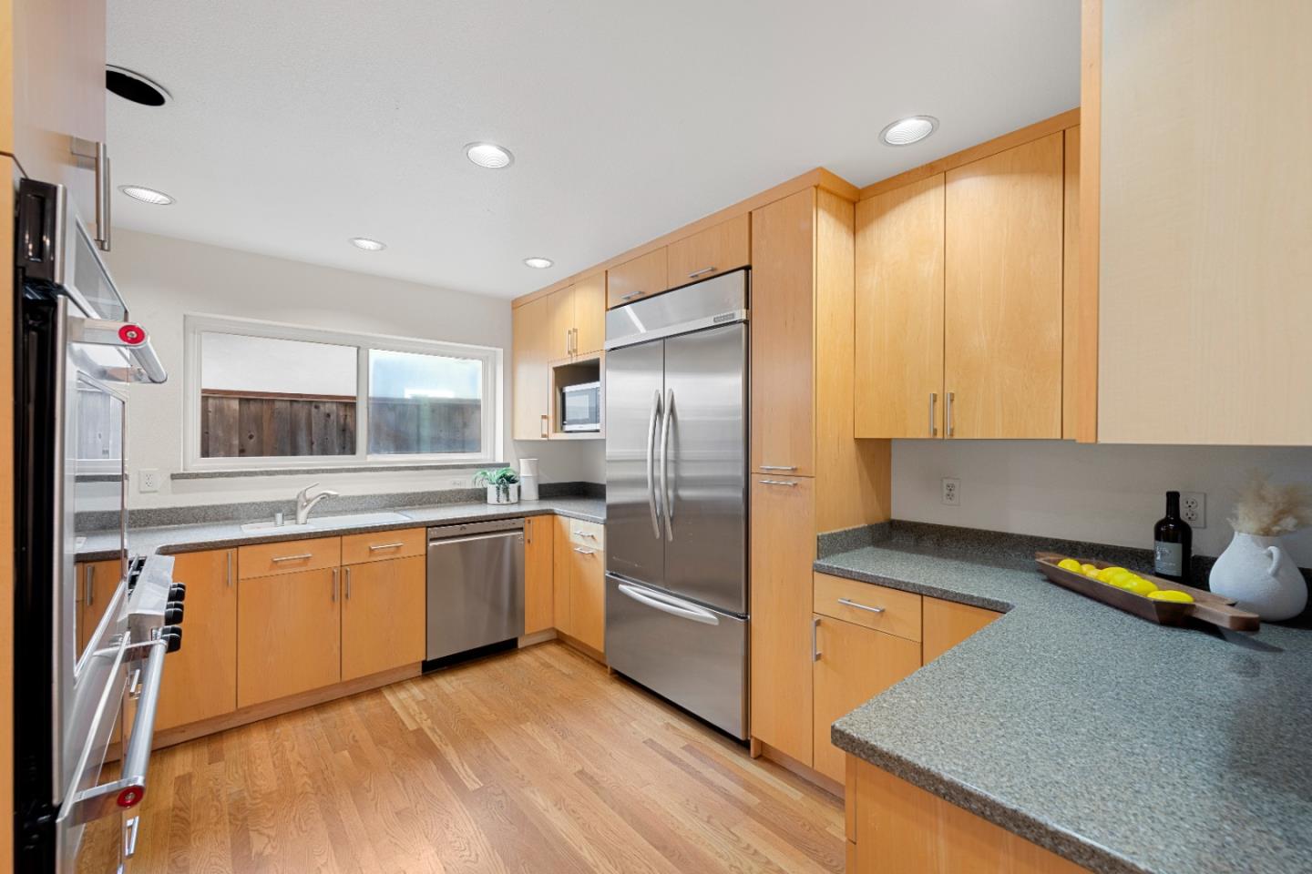 Detail Gallery Image 15 of 33 For 1446 Heckman Way, San Jose,  CA 95129 - 3 Beds | 2 Baths
