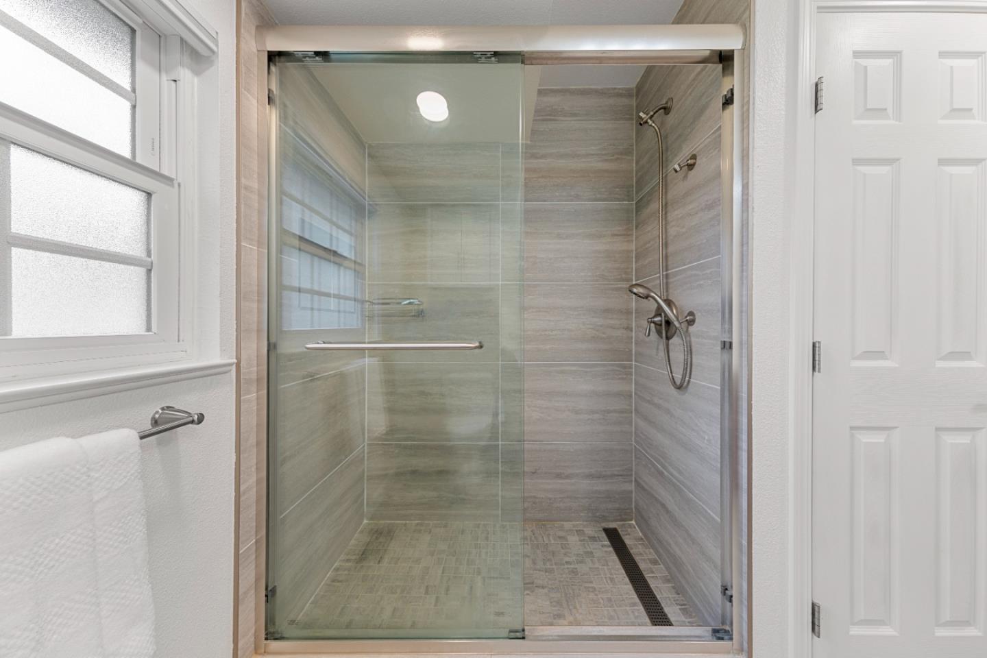 Detail Gallery Image 18 of 33 For 1446 Heckman Way, San Jose,  CA 95129 - 3 Beds | 2 Baths