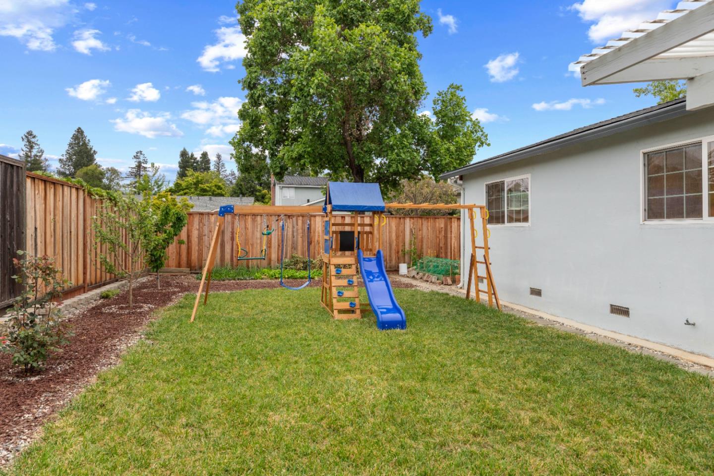 Detail Gallery Image 25 of 33 For 1446 Heckman Way, San Jose,  CA 95129 - 3 Beds | 2 Baths