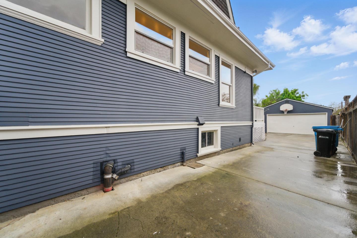 Detail Gallery Image 24 of 64 For 930 Monroe St, Santa Clara,  CA 95050 - 4 Beds | 2/1 Baths