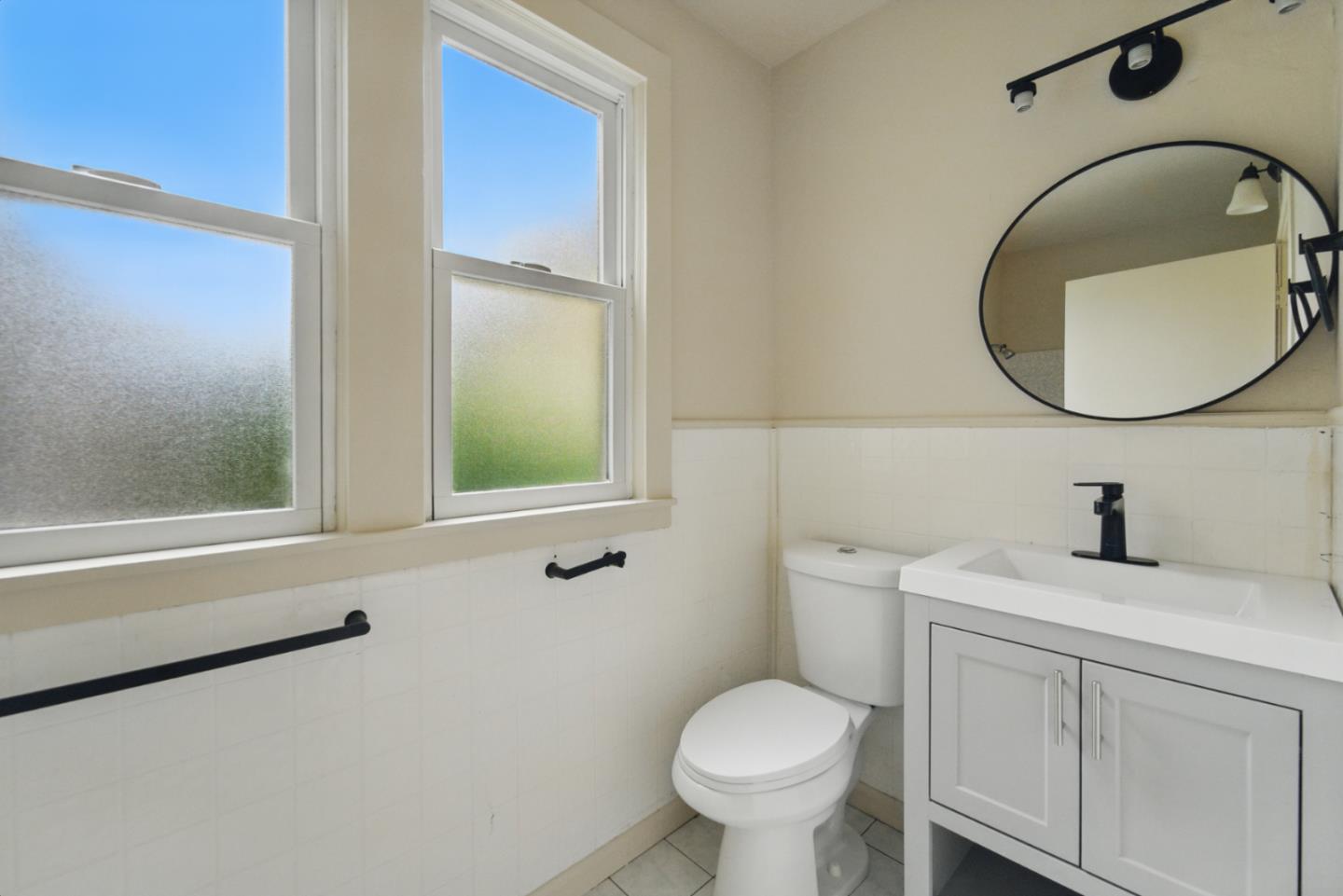 Detail Gallery Image 30 of 64 For 930 Monroe St, Santa Clara,  CA 95050 - 4 Beds | 2/1 Baths