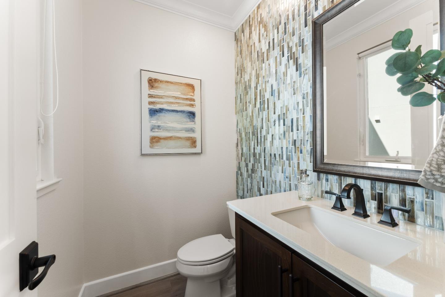 Detail Gallery Image 14 of 37 For 3104 Mena Dr, San Mateo,  CA 94403 - 4 Beds | 3/1 Baths