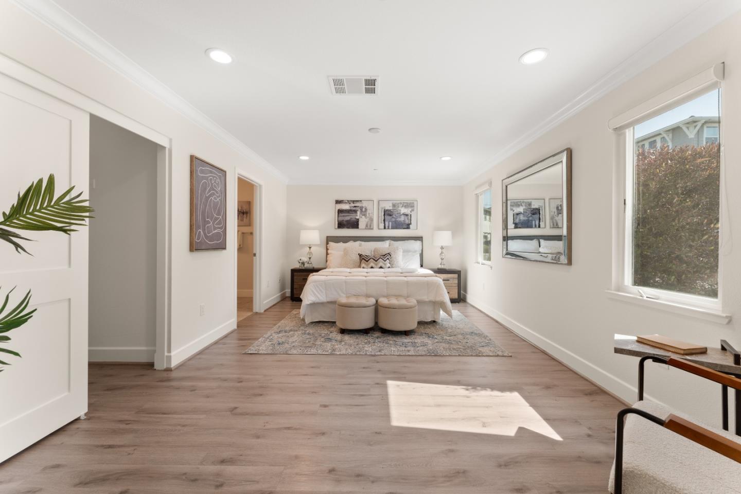 Detail Gallery Image 16 of 37 For 3104 Mena Dr, San Mateo,  CA 94403 - 4 Beds | 3/1 Baths