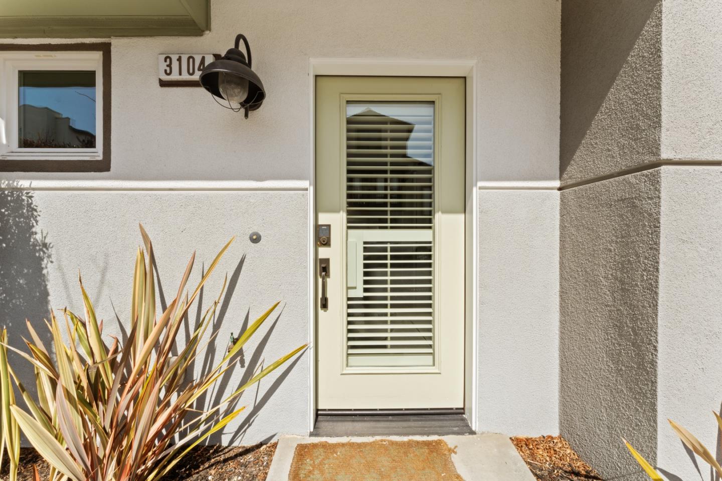 Detail Gallery Image 2 of 37 For 3104 Mena Dr, San Mateo,  CA 94403 - 4 Beds | 3/1 Baths