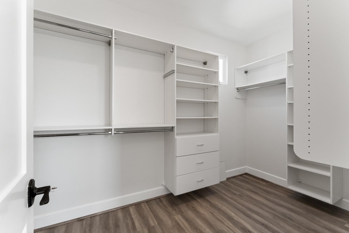 Detail Gallery Image 24 of 37 For 3104 Mena Dr, San Mateo,  CA 94403 - 4 Beds | 3/1 Baths