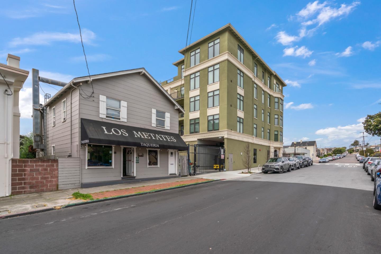 Detail Gallery Image 4 of 43 For 231 Lux Ave, South San Francisco,  CA 94080 - – Beds | – Baths