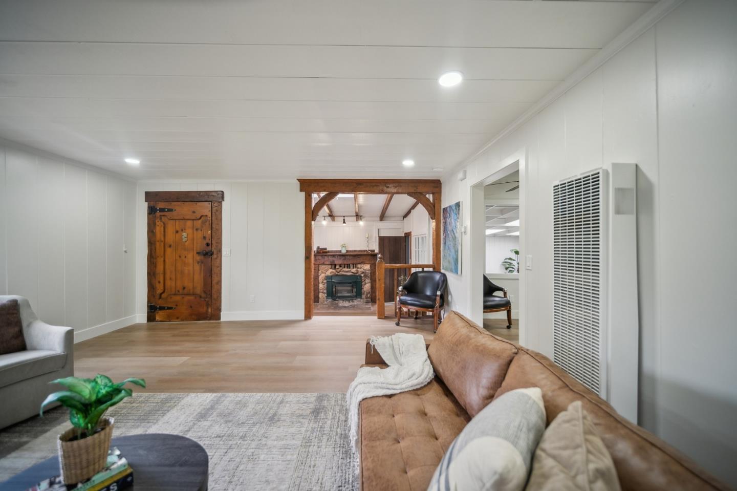 Detail Gallery Image 14 of 32 For 682 Lyndon St, Monterey,  CA 93940 - 2 Beds | 1 Baths