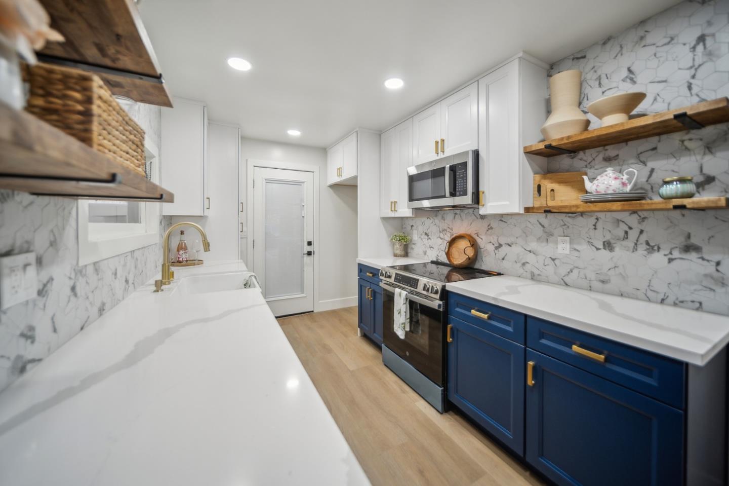 Detail Gallery Image 20 of 32 For 682 Lyndon St, Monterey,  CA 93940 - 2 Beds | 1 Baths