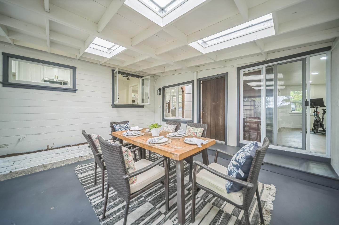 Detail Gallery Image 24 of 32 For 682 Lyndon St, Monterey,  CA 93940 - 2 Beds | 1 Baths