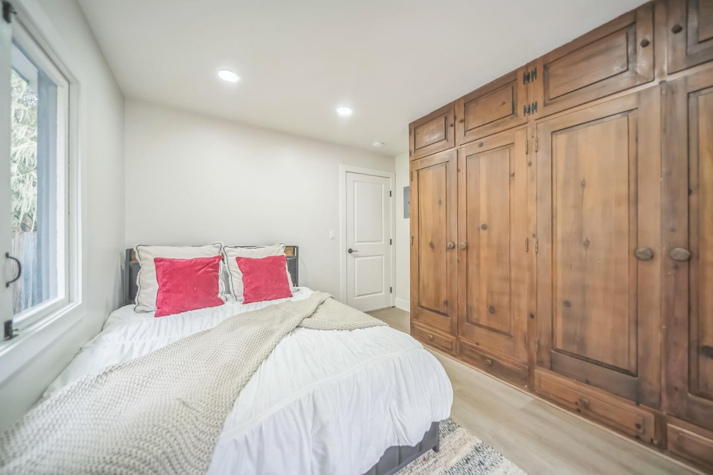 Detail Gallery Image 27 of 32 For 682 Lyndon St, Monterey,  CA 93940 - 2 Beds | 1 Baths