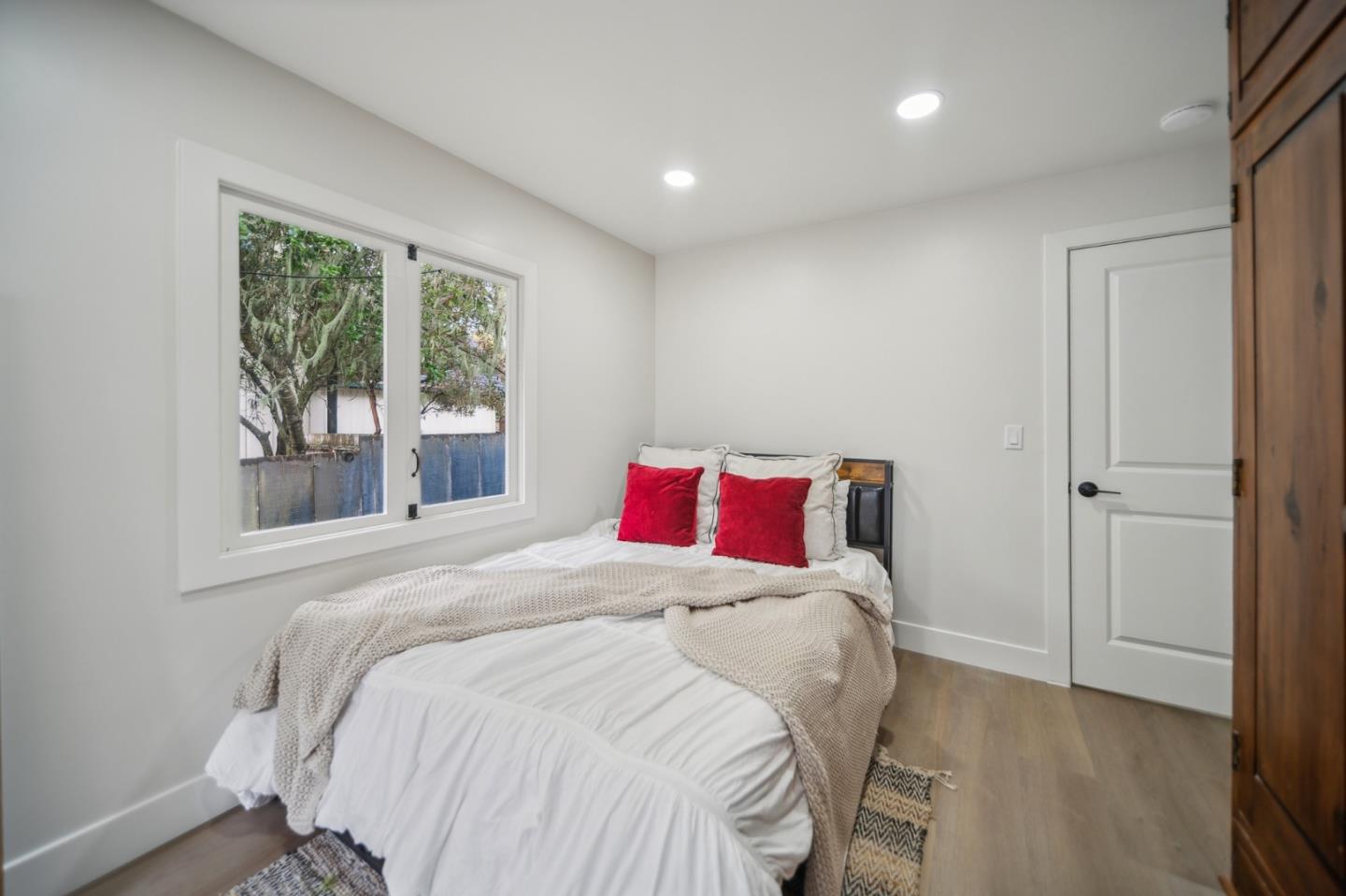 Detail Gallery Image 28 of 32 For 682 Lyndon St, Monterey,  CA 93940 - 2 Beds | 1 Baths