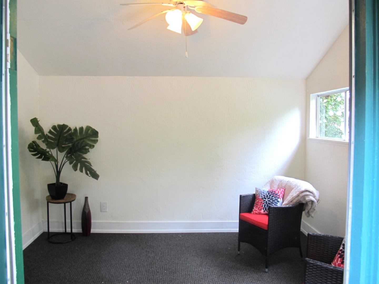 Detail Gallery Image 2 of 12 For 460 River Rd, Felton,  CA 95018 - 1 Beds | 1 Baths
