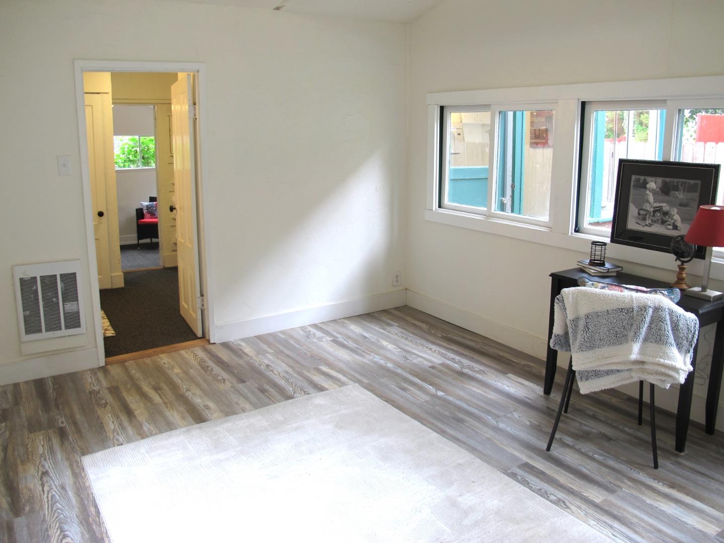 Detail Gallery Image 8 of 12 For 460 River Rd, Felton,  CA 95018 - 1 Beds | 1 Baths