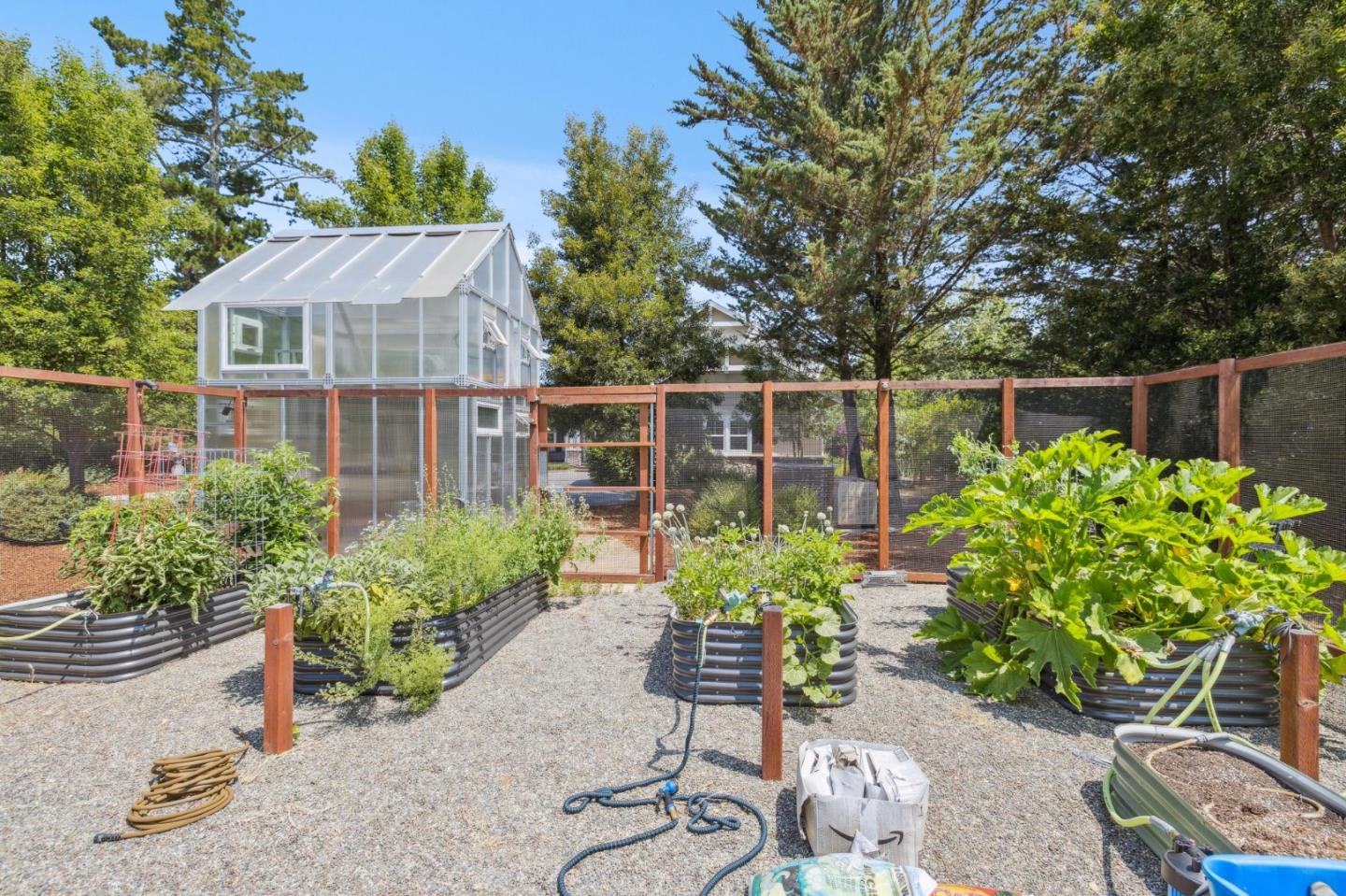 Detail Gallery Image 102 of 124 For 23583 Summit Rd, Los Gatos,  CA 95033 - 5 Beds | 4 Baths