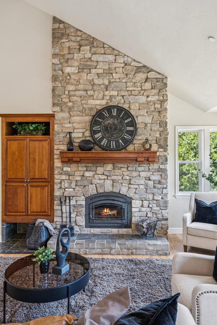Detail Gallery Image 14 of 124 For 23583 Summit Rd, Los Gatos,  CA 95033 - 5 Beds | 4 Baths