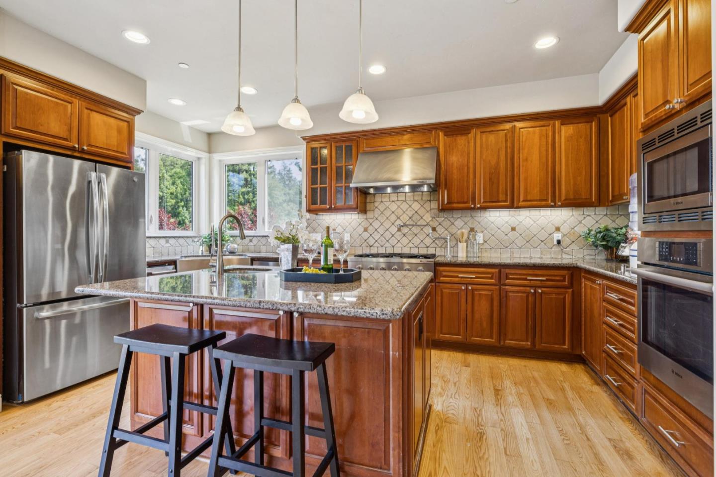 Detail Gallery Image 31 of 124 For 23583 Summit Rd, Los Gatos,  CA 95033 - 5 Beds | 4 Baths