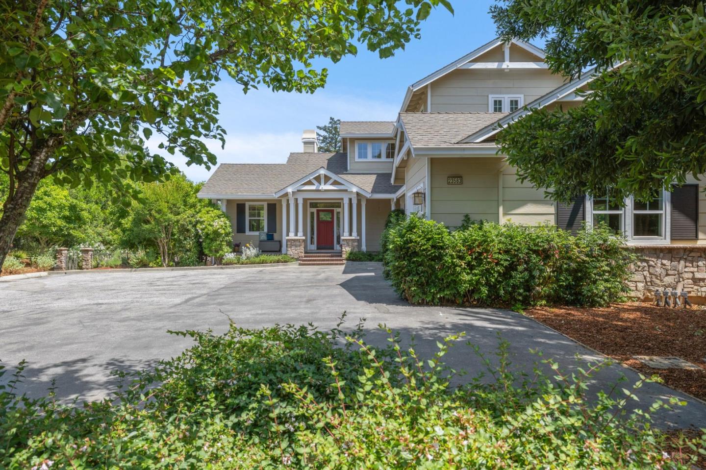 Detail Gallery Image 5 of 124 For 23583 Summit Rd, Los Gatos,  CA 95033 - 5 Beds | 4 Baths