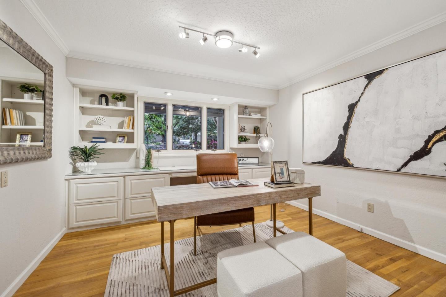 Detail Gallery Image 14 of 43 For 19661 Saratoga Los Gatos Rd, Saratoga,  CA 95070 - 5 Beds | 4/2 Baths