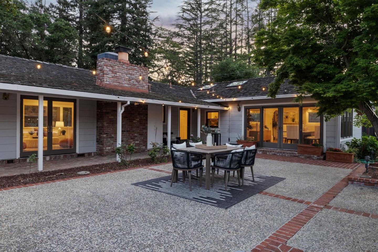 Detail Gallery Image 40 of 43 For 19661 Saratoga Los Gatos Rd, Saratoga,  CA 95070 - 5 Beds | 4/2 Baths