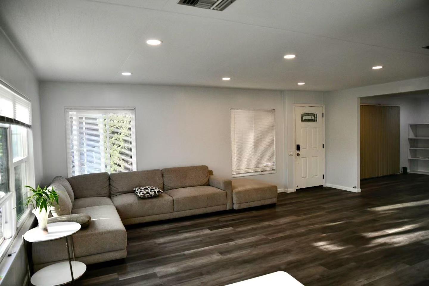 Detail Gallery Image 15 of 48 For 1225 Vienna Dr #132,  Sunnyvale,  CA 94089 - 3 Beds | 2 Baths