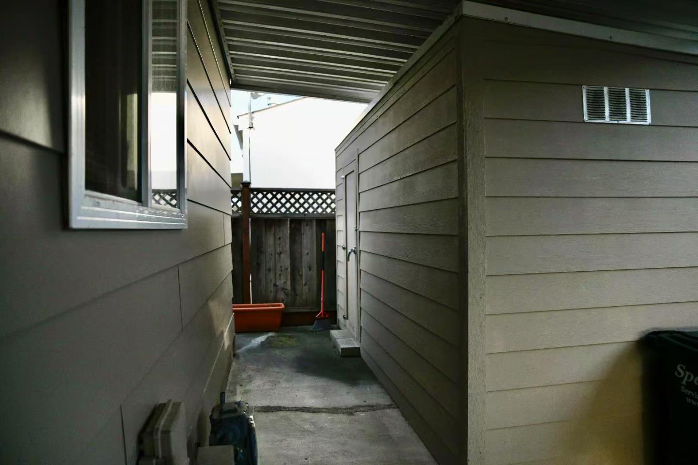 Detail Gallery Image 4 of 48 For 1225 Vienna Dr #132,  Sunnyvale,  CA 94089 - 3 Beds | 2 Baths