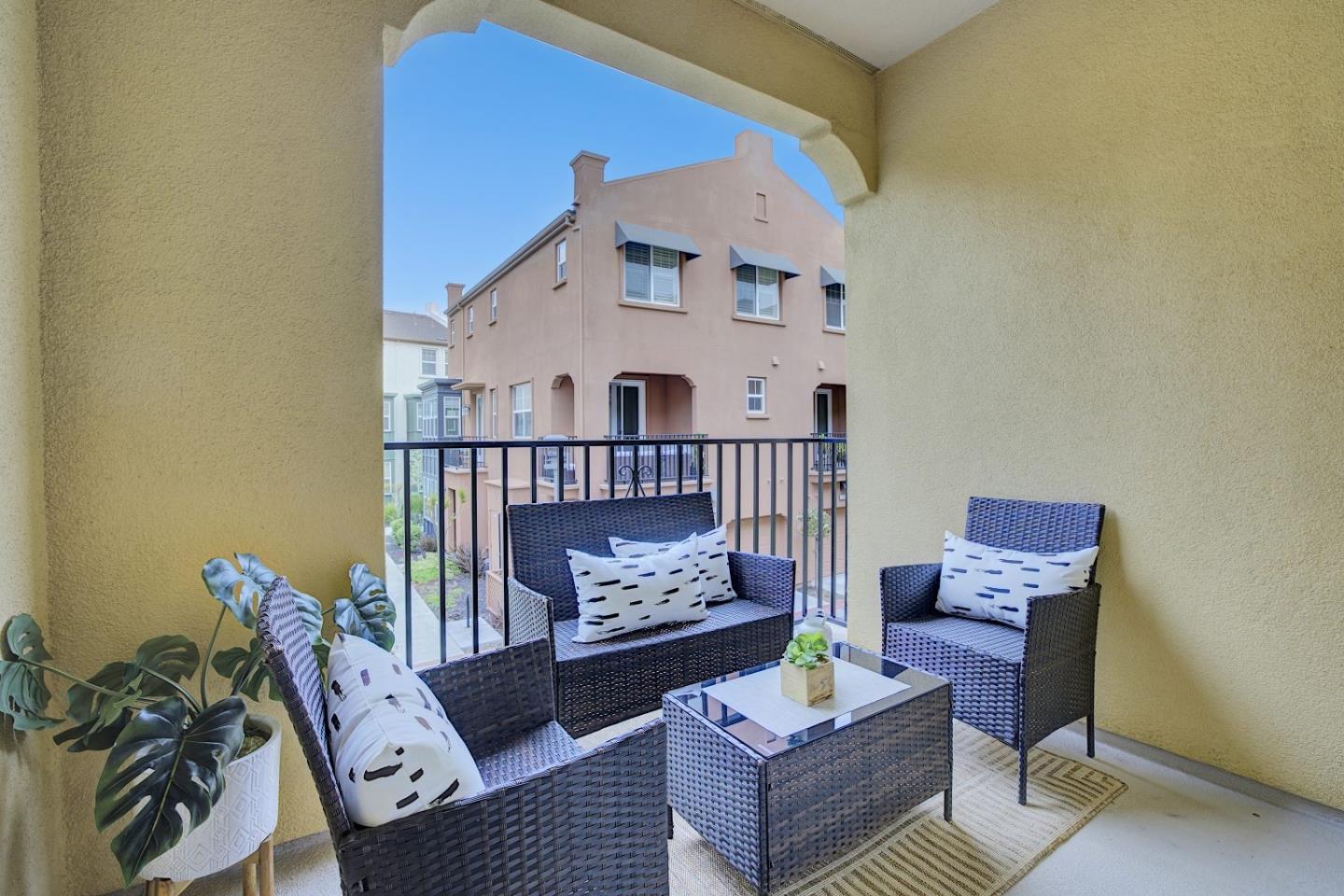 Detail Gallery Image 15 of 47 For 2876 Baze Rd, San Mateo,  CA 94403 - 2 Beds | 2/1 Baths