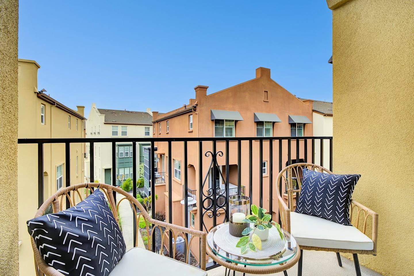 Detail Gallery Image 31 of 47 For 2876 Baze Rd, San Mateo,  CA 94403 - 2 Beds | 2/1 Baths
