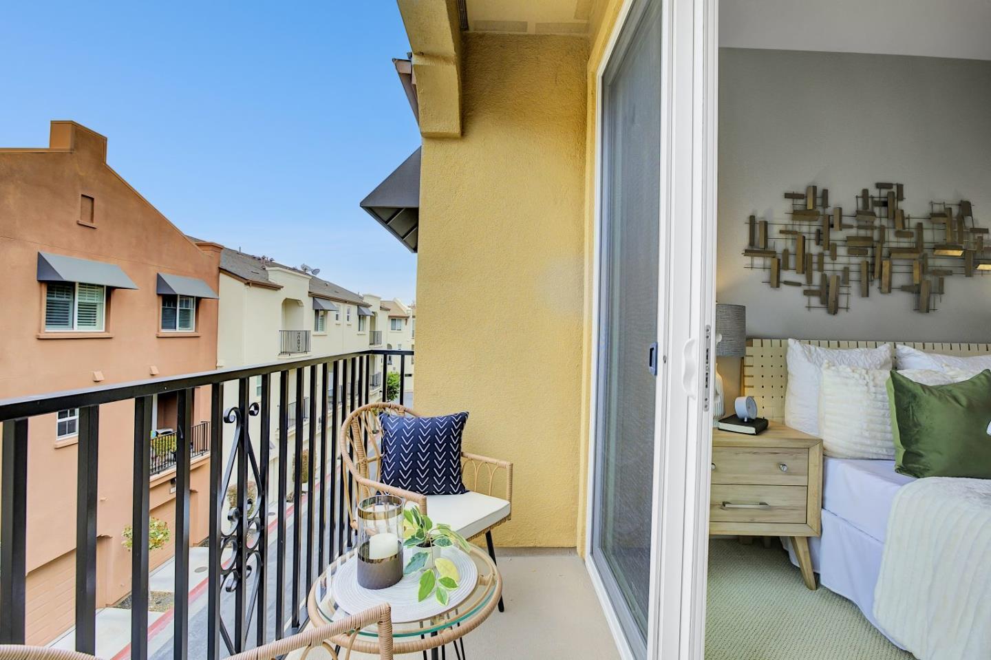 Detail Gallery Image 32 of 47 For 2876 Baze Rd, San Mateo,  CA 94403 - 2 Beds | 2/1 Baths