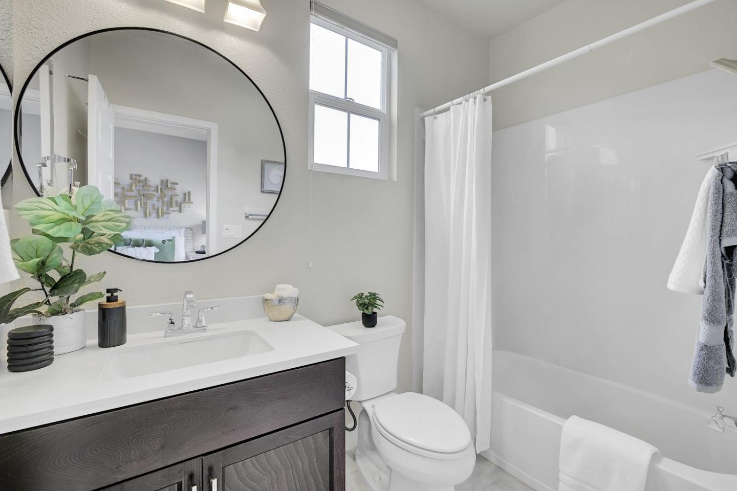 Detail Gallery Image 33 of 47 For 2876 Baze Rd, San Mateo,  CA 94403 - 2 Beds | 2/1 Baths