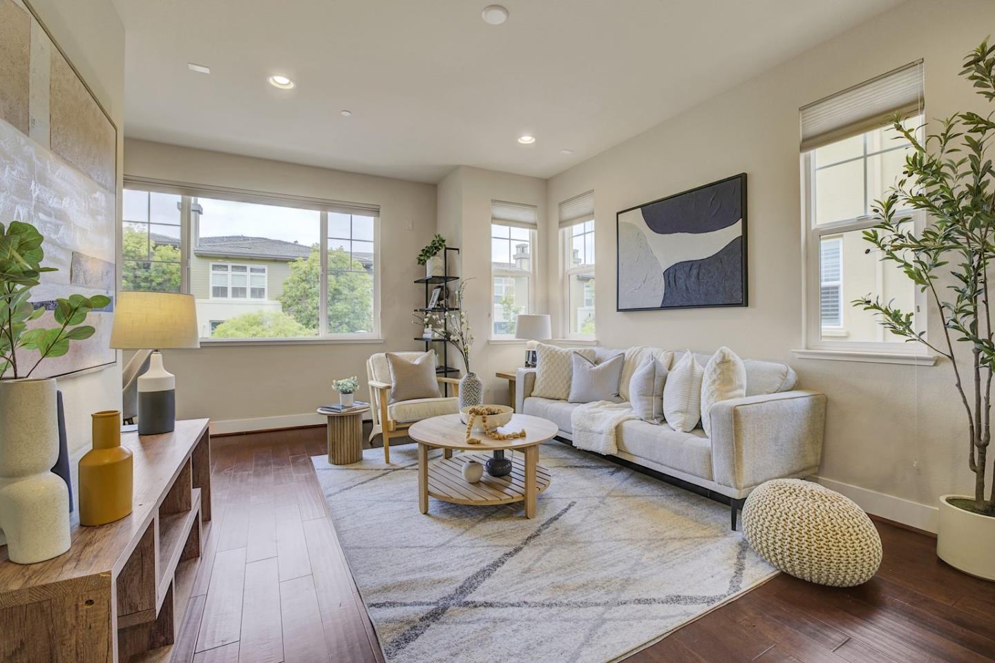 Detail Gallery Image 4 of 47 For 2876 Baze Rd, San Mateo,  CA 94403 - 2 Beds | 2/1 Baths