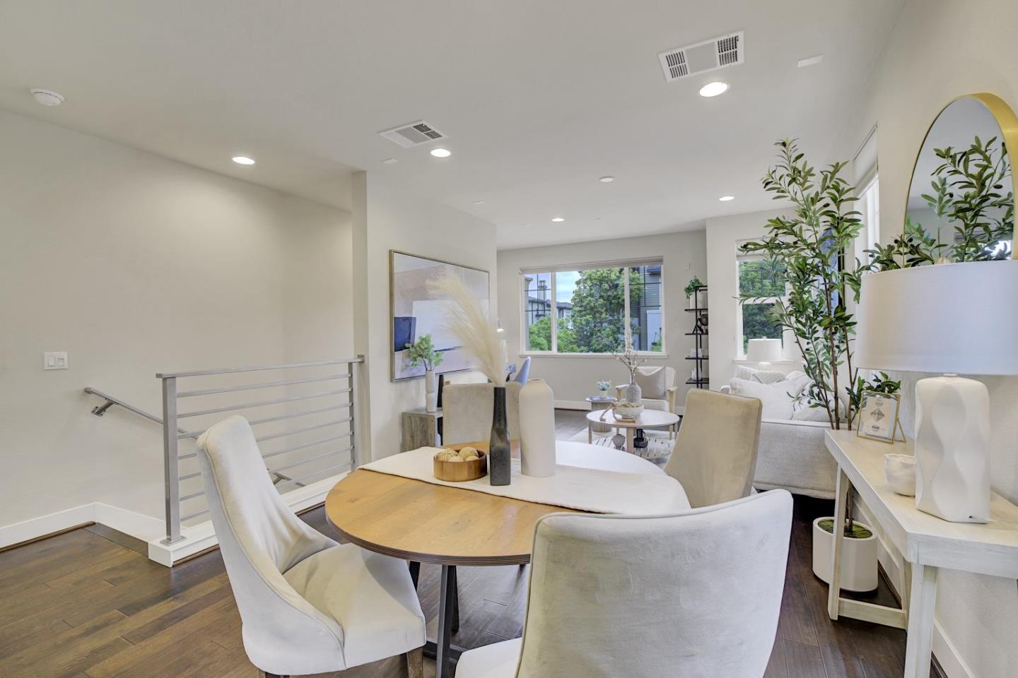 Detail Gallery Image 7 of 47 For 2876 Baze Rd, San Mateo,  CA 94403 - 2 Beds | 2/1 Baths