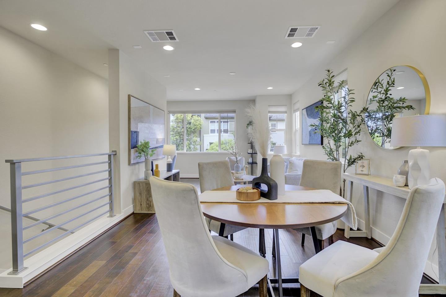 Detail Gallery Image 9 of 47 For 2876 Baze Rd, San Mateo,  CA 94403 - 2 Beds | 2/1 Baths