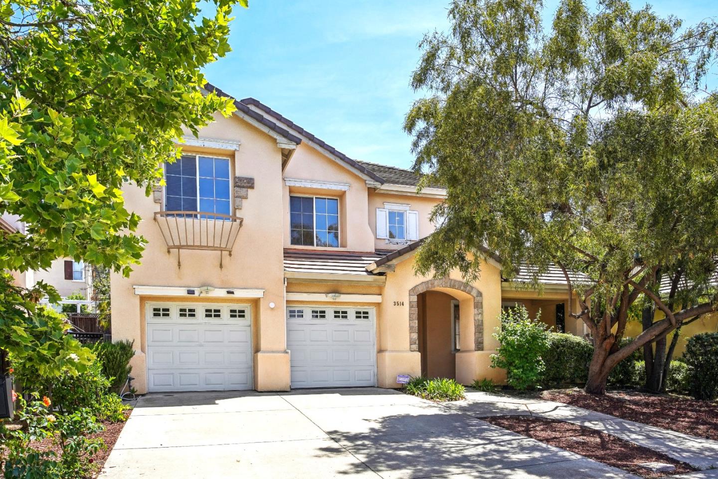 Detail Gallery Image 1 of 48 For 3514 Casabella Ct, San Jose,  CA 95148 - 5 Beds | 3 Baths
