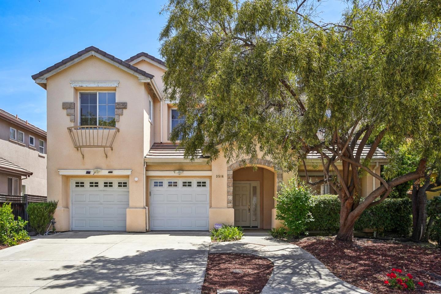 Detail Gallery Image 3 of 48 For 3514 Casabella Ct, San Jose,  CA 95148 - 5 Beds | 3 Baths