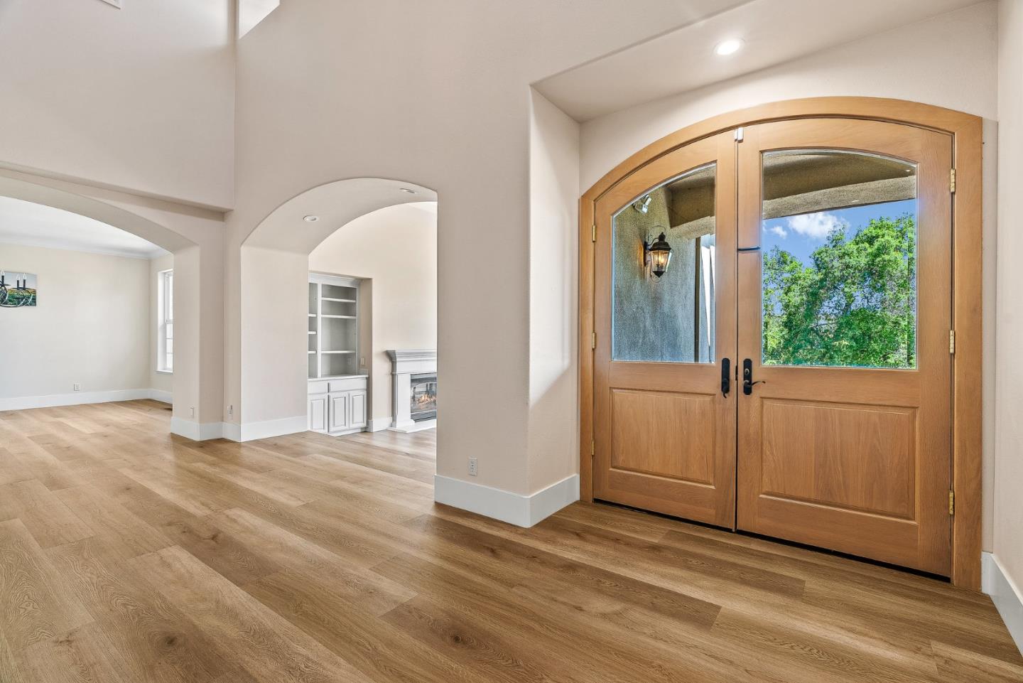 Detail Gallery Image 2 of 36 For 1158 Teresa Ln, Morgan Hill,  CA 95037 - 6 Beds | 5 Baths