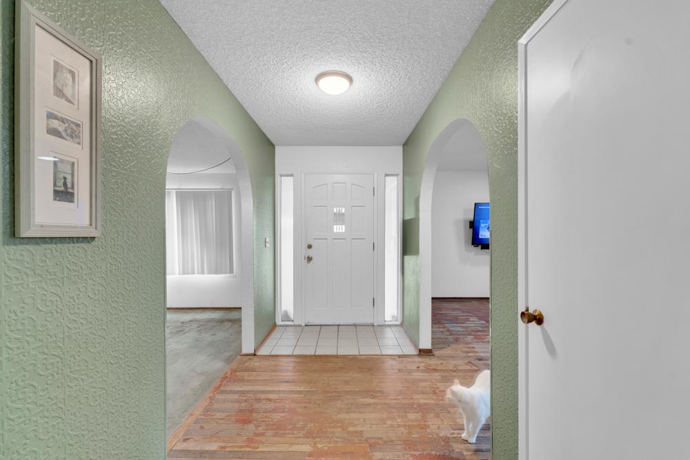 Detail Gallery Image 10 of 32 For 14616 Charter Oak Blvd, Salinas,  CA 93907 - 4 Beds | 2 Baths