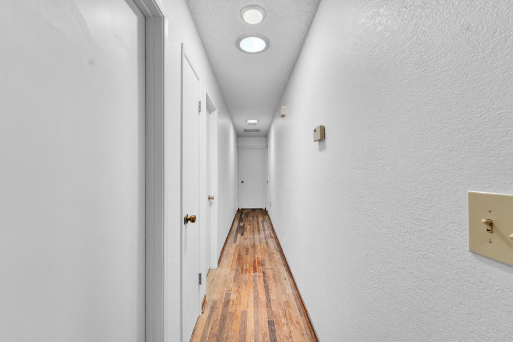 Detail Gallery Image 11 of 32 For 14616 Charter Oak Blvd, Salinas,  CA 93907 - 4 Beds | 2 Baths