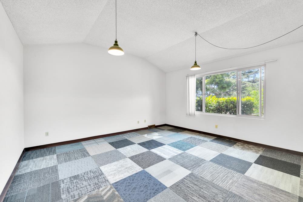 Detail Gallery Image 15 of 32 For 14616 Charter Oak Blvd, Salinas,  CA 93907 - 4 Beds | 2 Baths