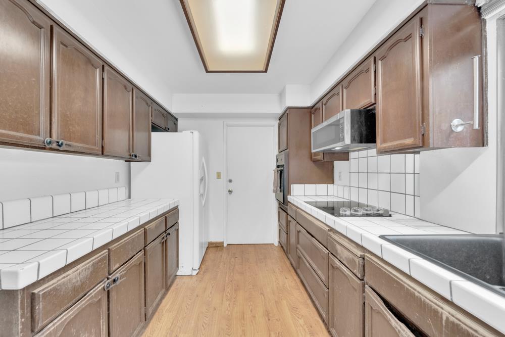 Detail Gallery Image 19 of 32 For 14616 Charter Oak Blvd, Salinas,  CA 93907 - 4 Beds | 2 Baths