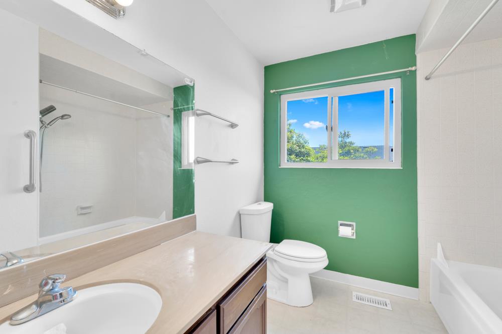 Detail Gallery Image 25 of 32 For 14616 Charter Oak Blvd, Salinas,  CA 93907 - 4 Beds | 2 Baths