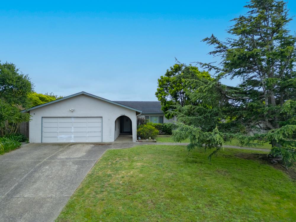 Detail Gallery Image 3 of 32 For 14616 Charter Oak Blvd, Salinas,  CA 93907 - 4 Beds | 2 Baths
