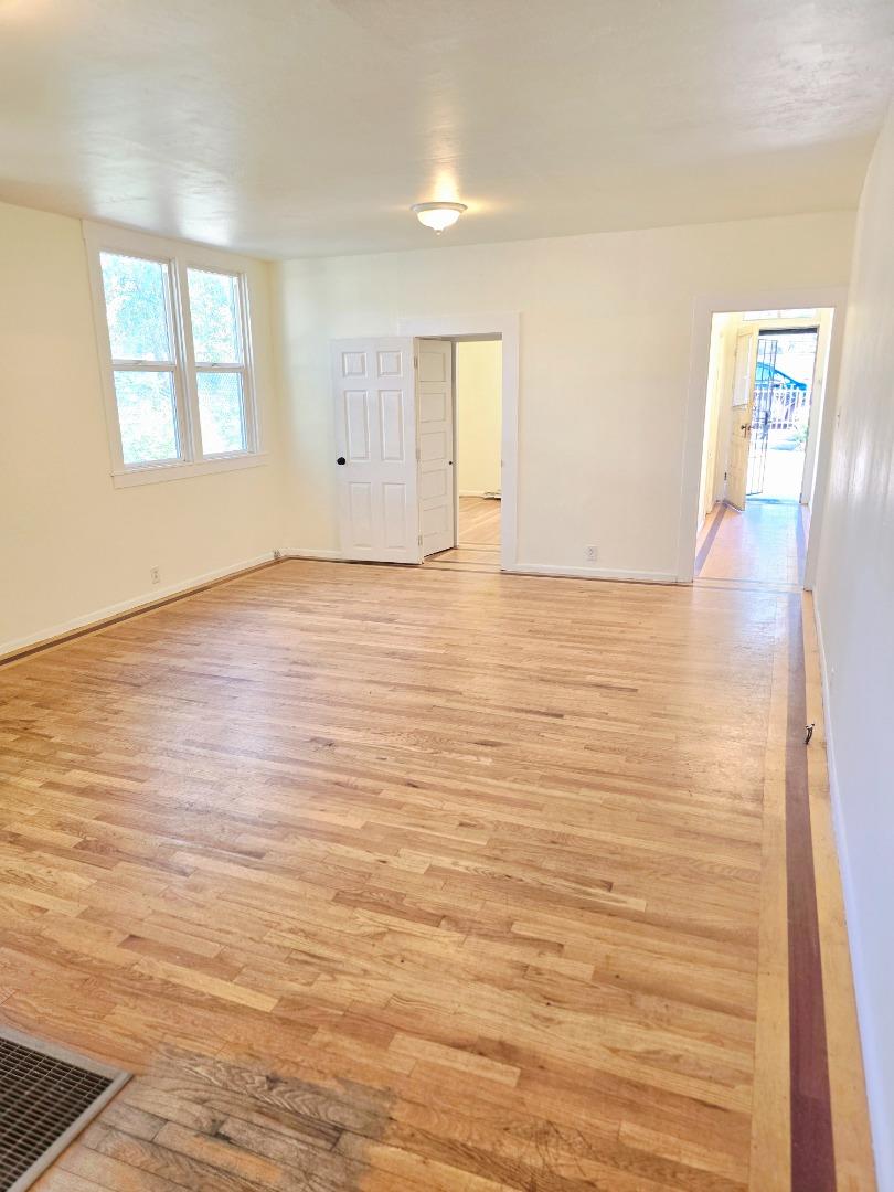 Detail Gallery Image 15 of 45 For 129 Broadway #129 131,  Jackson,  CA 95642 - 3 Beds | 2 Baths