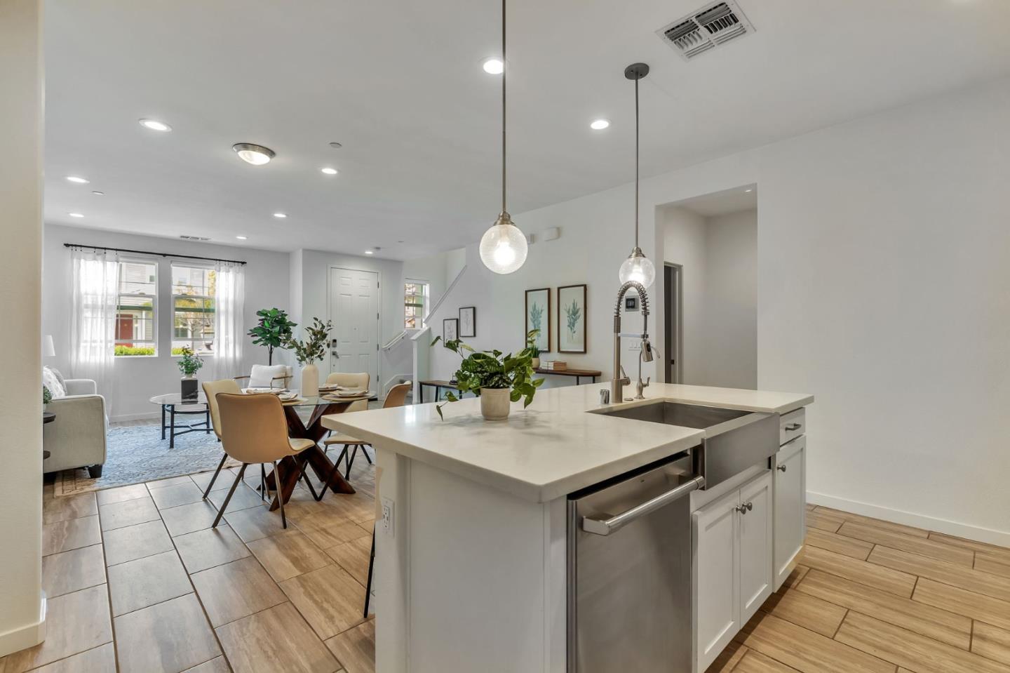 Detail Gallery Image 10 of 40 For 17094 Saint Brendan Loop, Morgan Hill,  CA 95037 - 3 Beds | 2/1 Baths