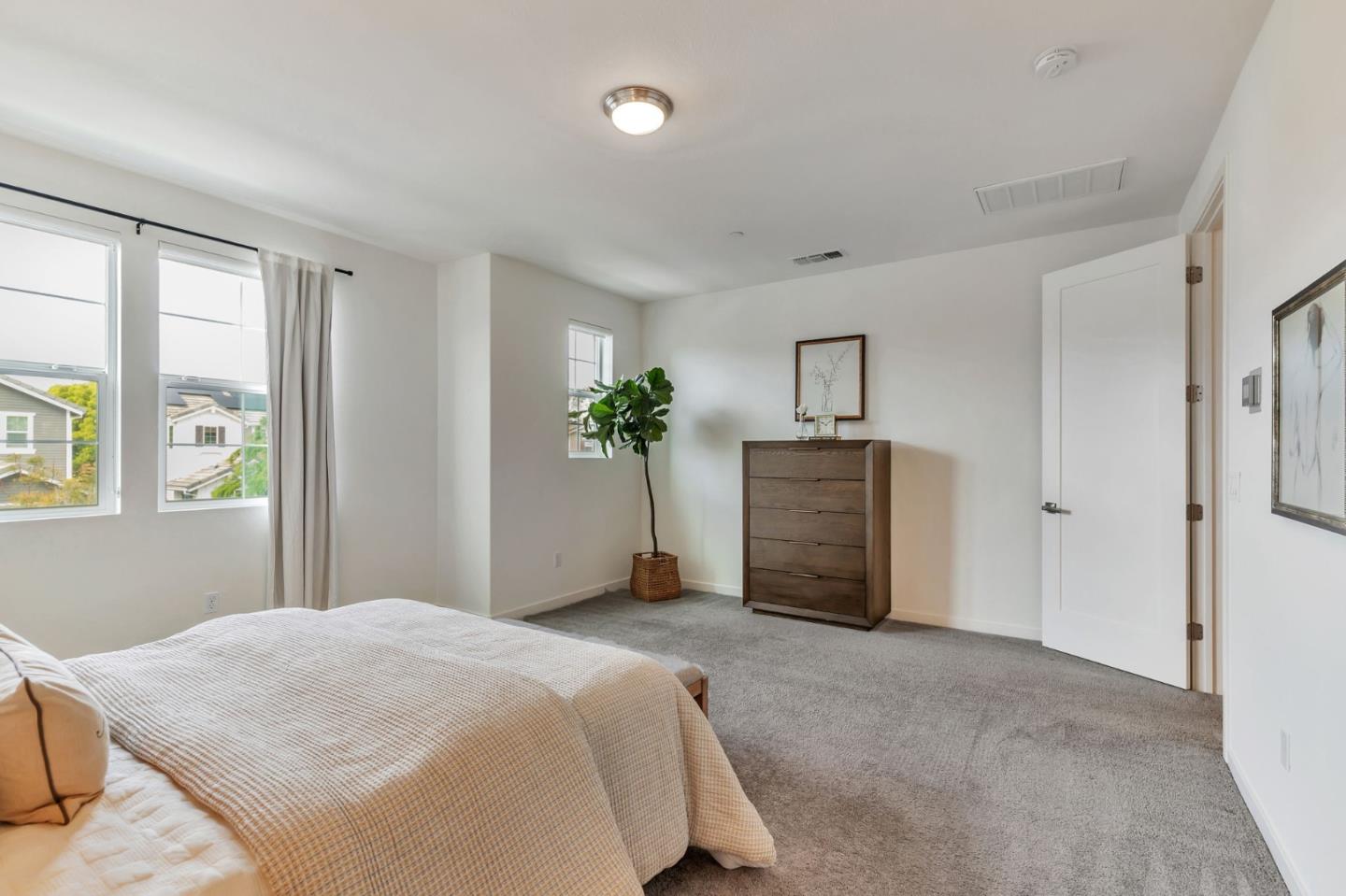 Detail Gallery Image 16 of 40 For 17094 Saint Brendan Loop, Morgan Hill,  CA 95037 - 3 Beds | 2/1 Baths