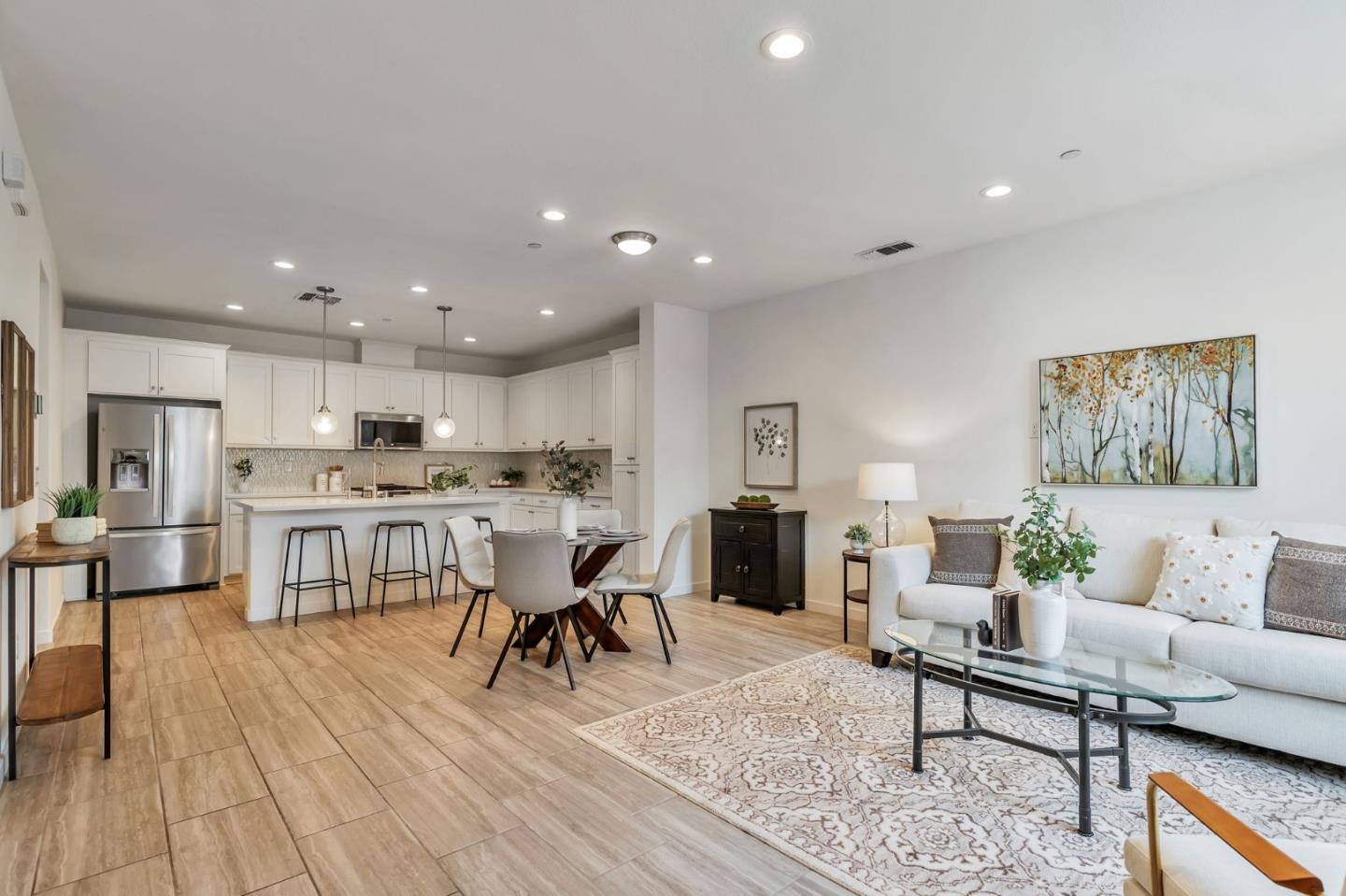 Detail Gallery Image 6 of 40 For 17094 Saint Brendan Loop, Morgan Hill,  CA 95037 - 3 Beds | 2/1 Baths
