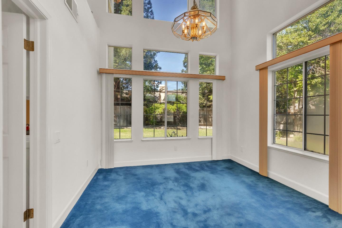 Detail Gallery Image 14 of 28 For Address Not Disclosed, Elk Grove,  CA 95758 - 4 Beds | 3 Baths
