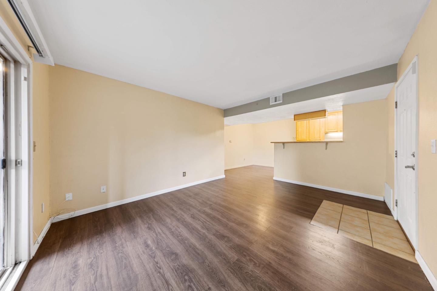 Detail Gallery Image 17 of 33 For 1241 Lakeview Cir, Pittsburg,  CA 94565 - 3 Beds | 2 Baths