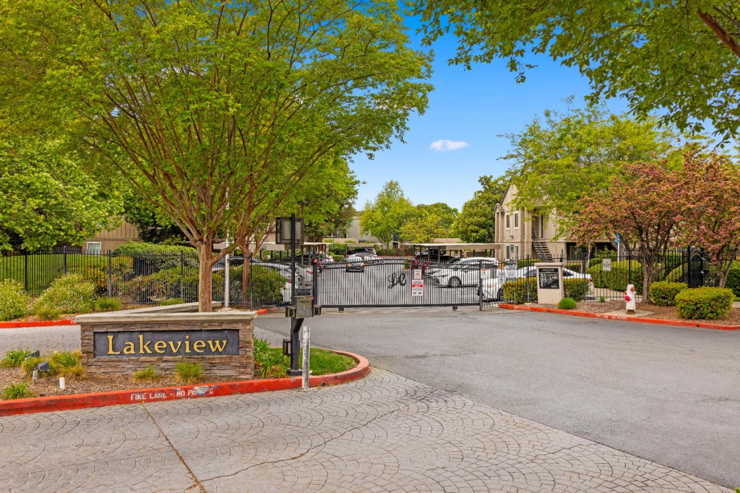 Detail Gallery Image 26 of 33 For 1241 Lakeview Cir, Pittsburg,  CA 94565 - 3 Beds | 2 Baths